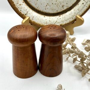 Pair of MCM Teak Salt & Pepper Shakers. Beautiful Teak Wood.